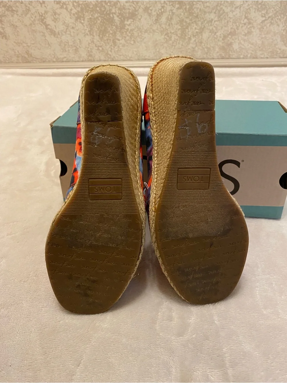 Toms pattern vibrant